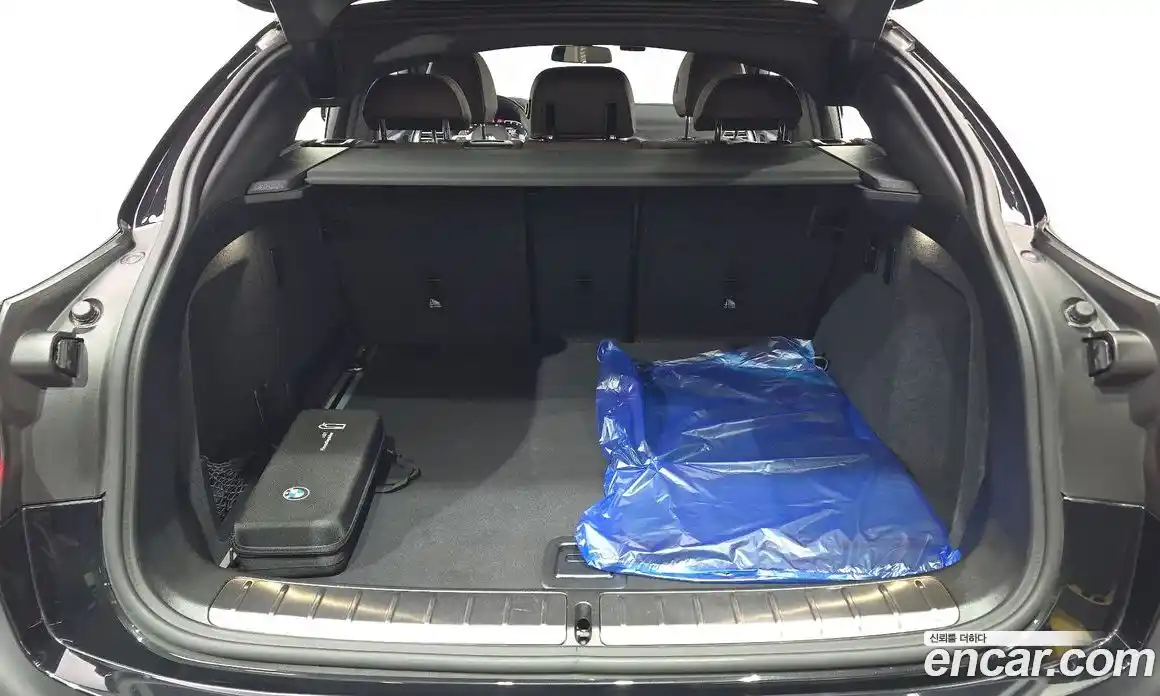 BMW X4 2024 2.0 автомат (гидро), фото 20