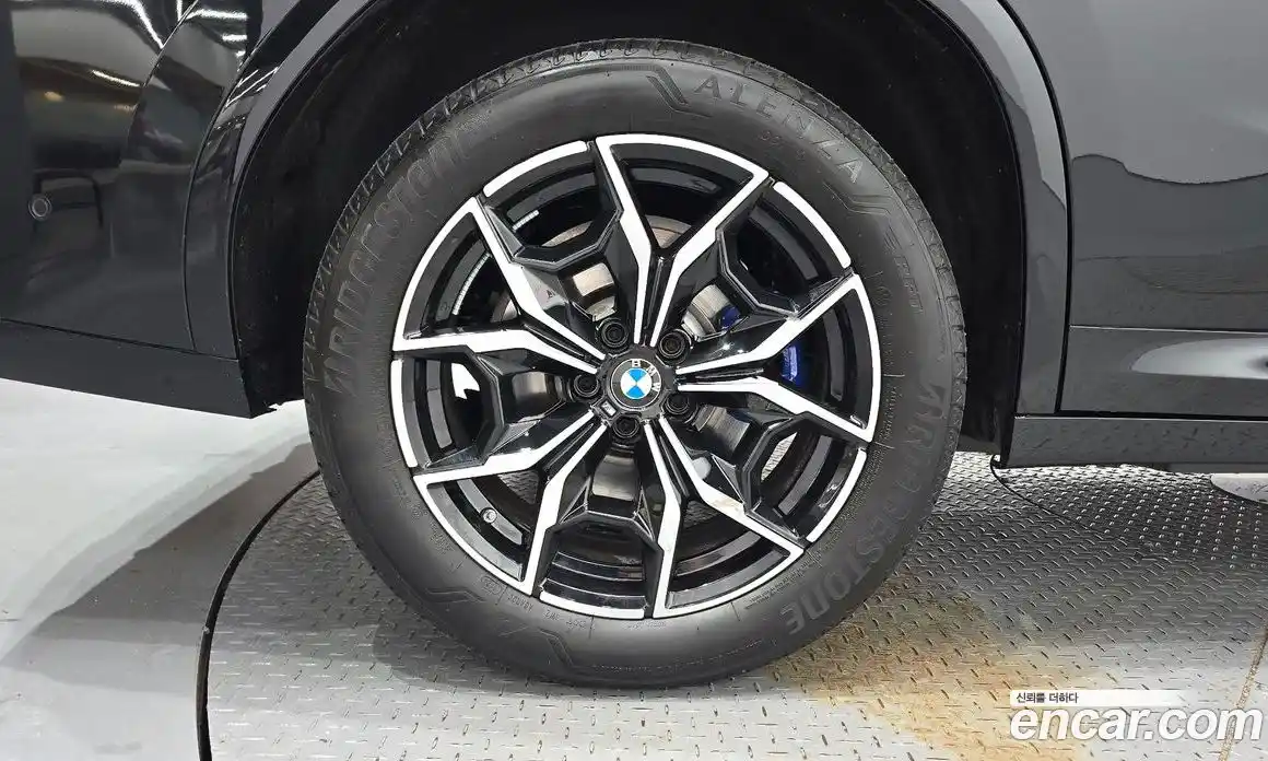 BMW X4 2024 2.0 автомат (гидро), фото 5