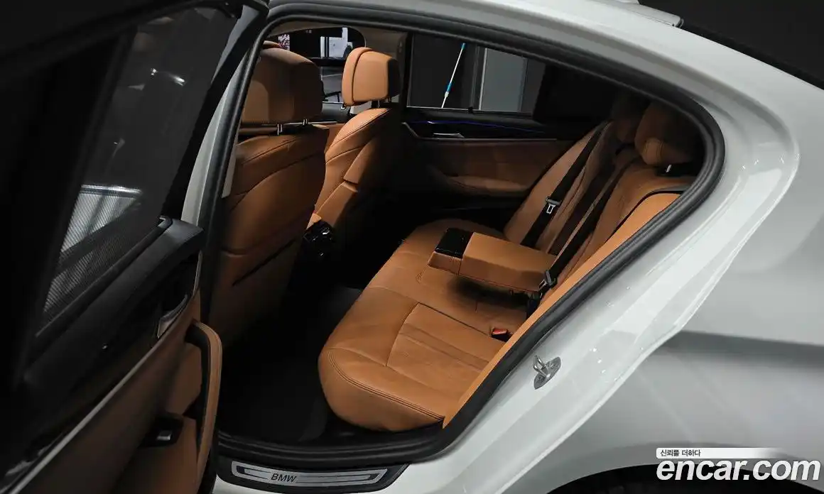 BMW 5 серия 2023 2.0 автомат (гидро), фото 12