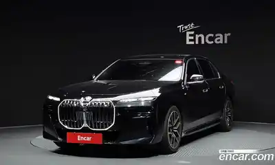 BMW 7 серия, 2023, 35 363 км