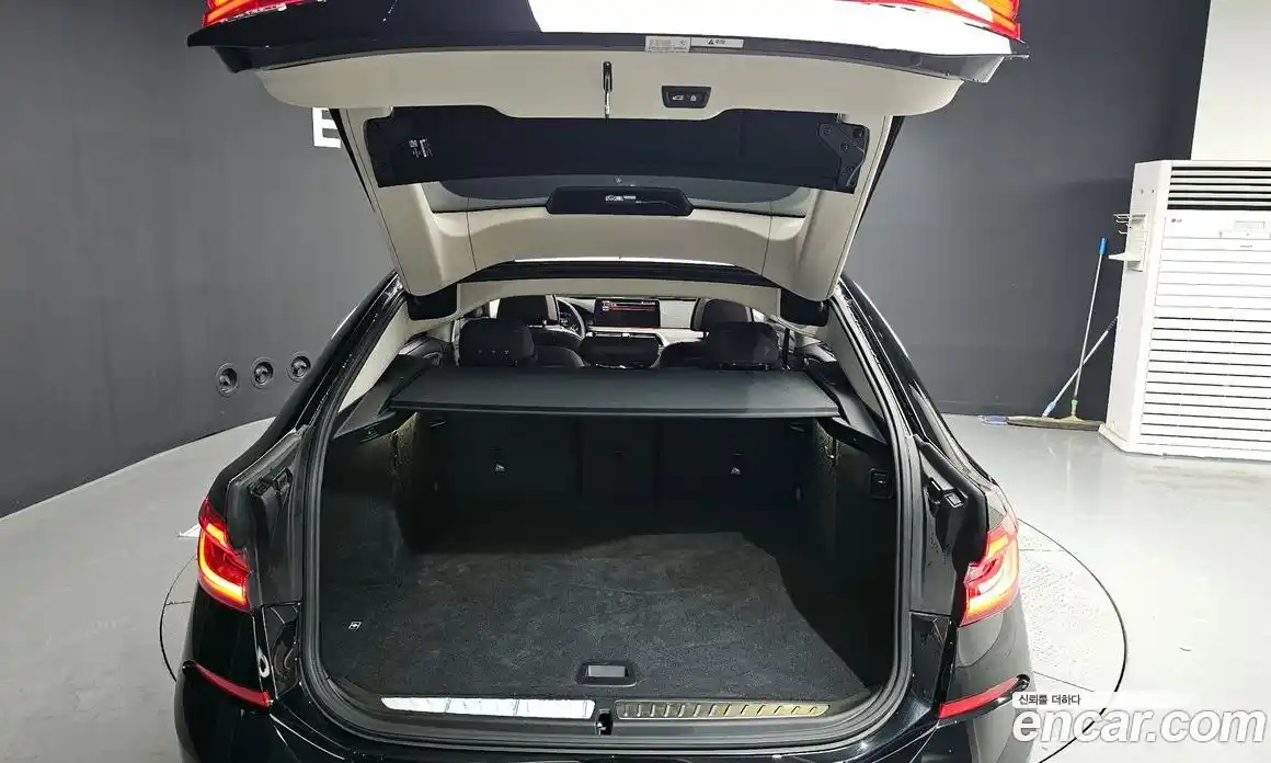 BMW 6 серия 2023 3.0 автомат (гидро), фото 25
