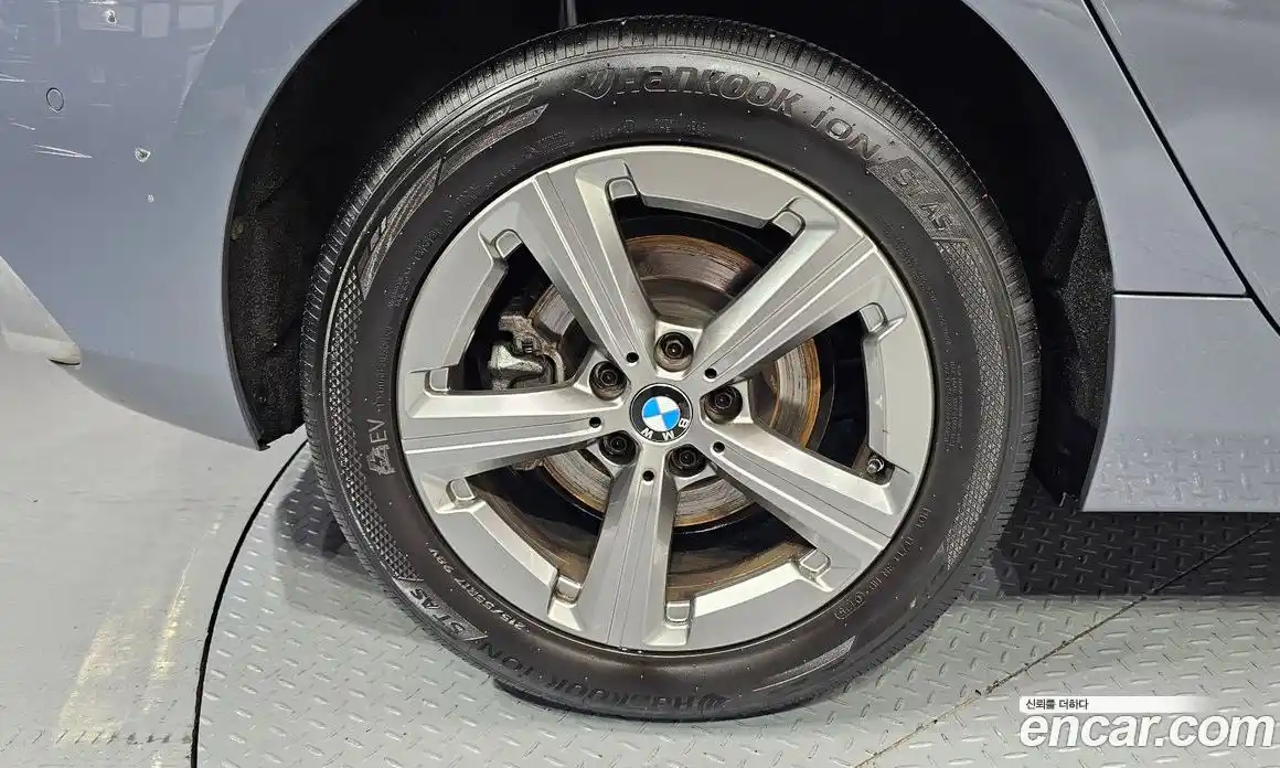 BMW 2 серия 2023 2.0 автомат (гидро), фото 5