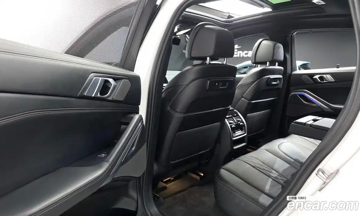BMW X6 2023 3.0 автомат (гидро), фото 17