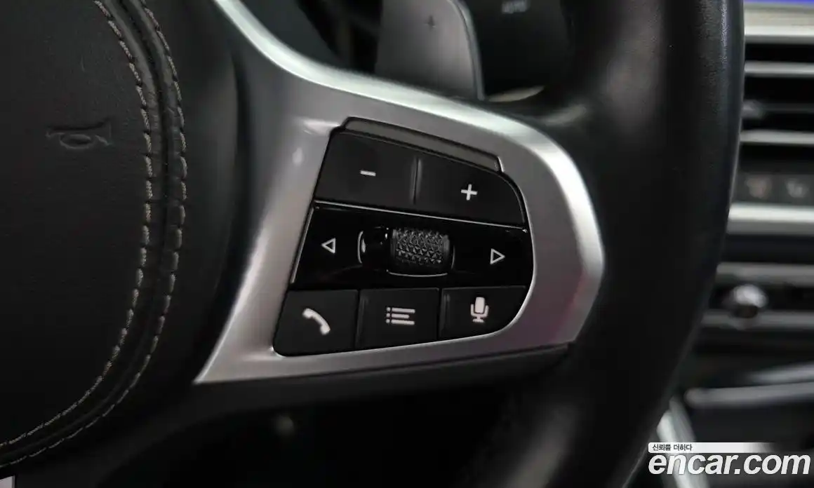 BMW X6 2023 3.0 автомат (гидро), фото 29