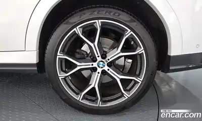 BMW X6 2023 3.0 автомат (гидро), миниатюра 7
