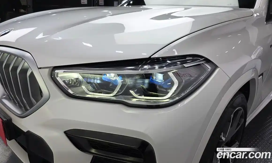 BMW X6 2023 3.0 автомат (гидро), фото 8