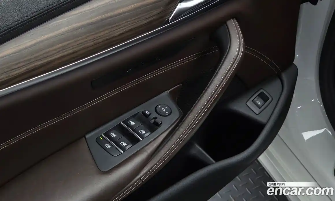 BMW 5 серия 2018 2.0 автомат (гидро), фото 22