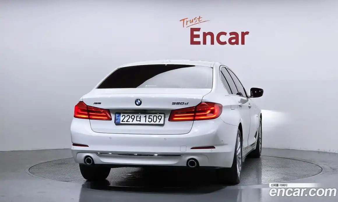 BMW 5 серия 2018 2.0 автомат (гидро), фото 4