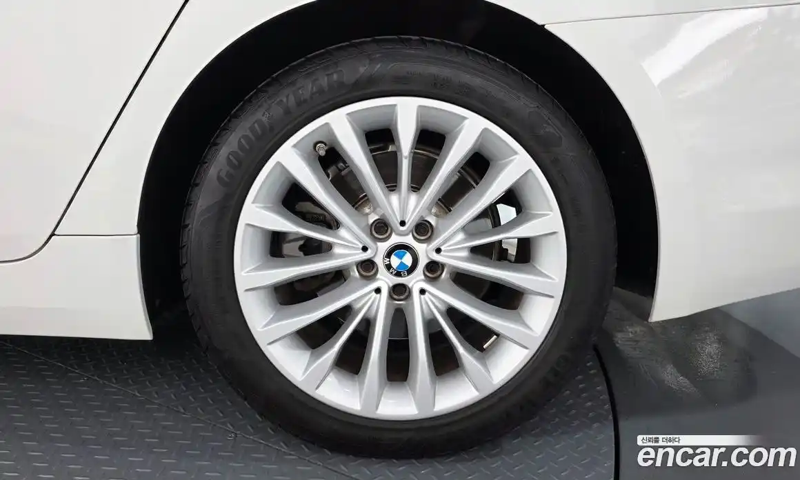 BMW 5 серия 2018 2.0 автомат (гидро), фото 7