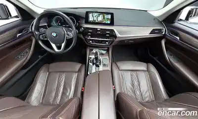 BMW 5 серия 2018 2.0 автомат (гидро), миниатюра 10