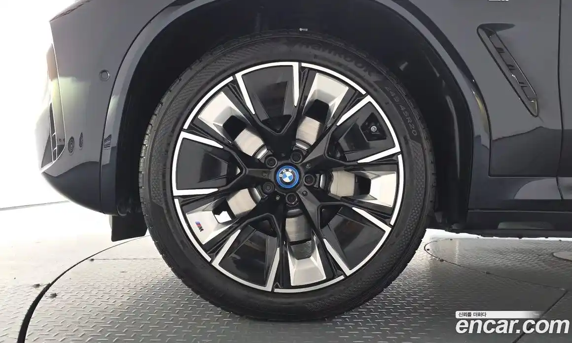 BMW iX3 2023 0.2 автомат (гидро), фото 4