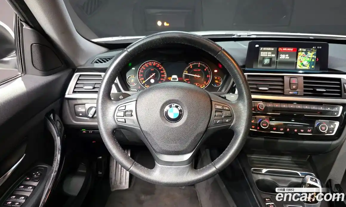 BMW 3 серия 2018 2.0 автомат (гидро), фото 13