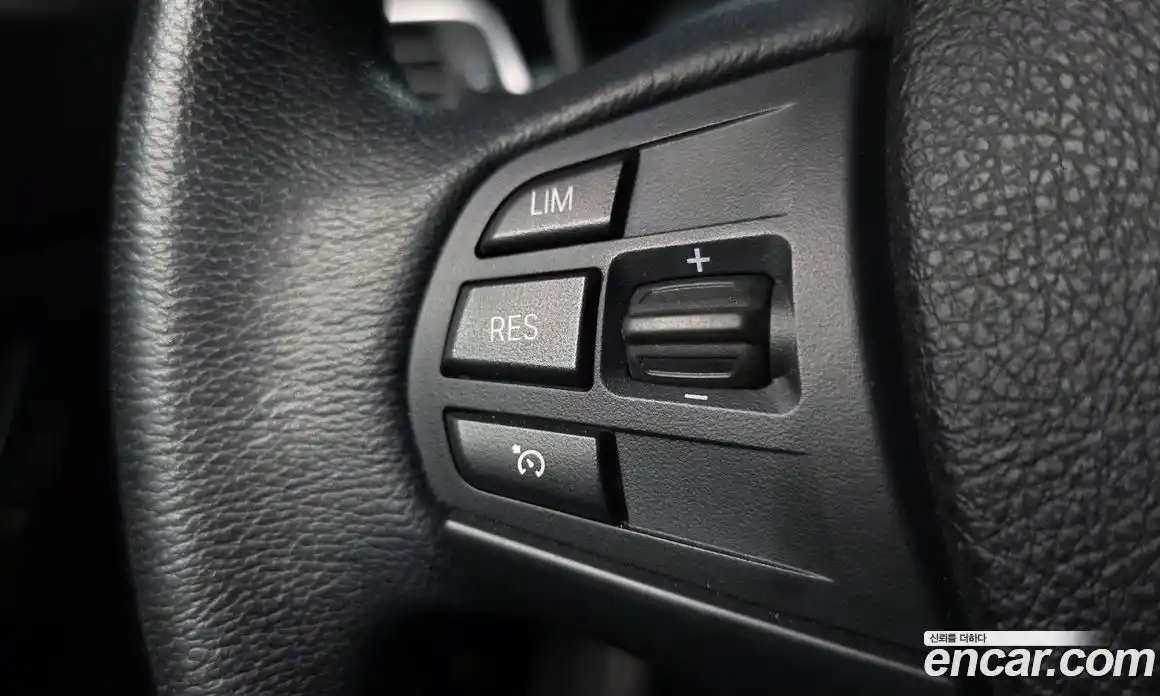 BMW 3 серия 2018 2.0 автомат (гидро), фото 19