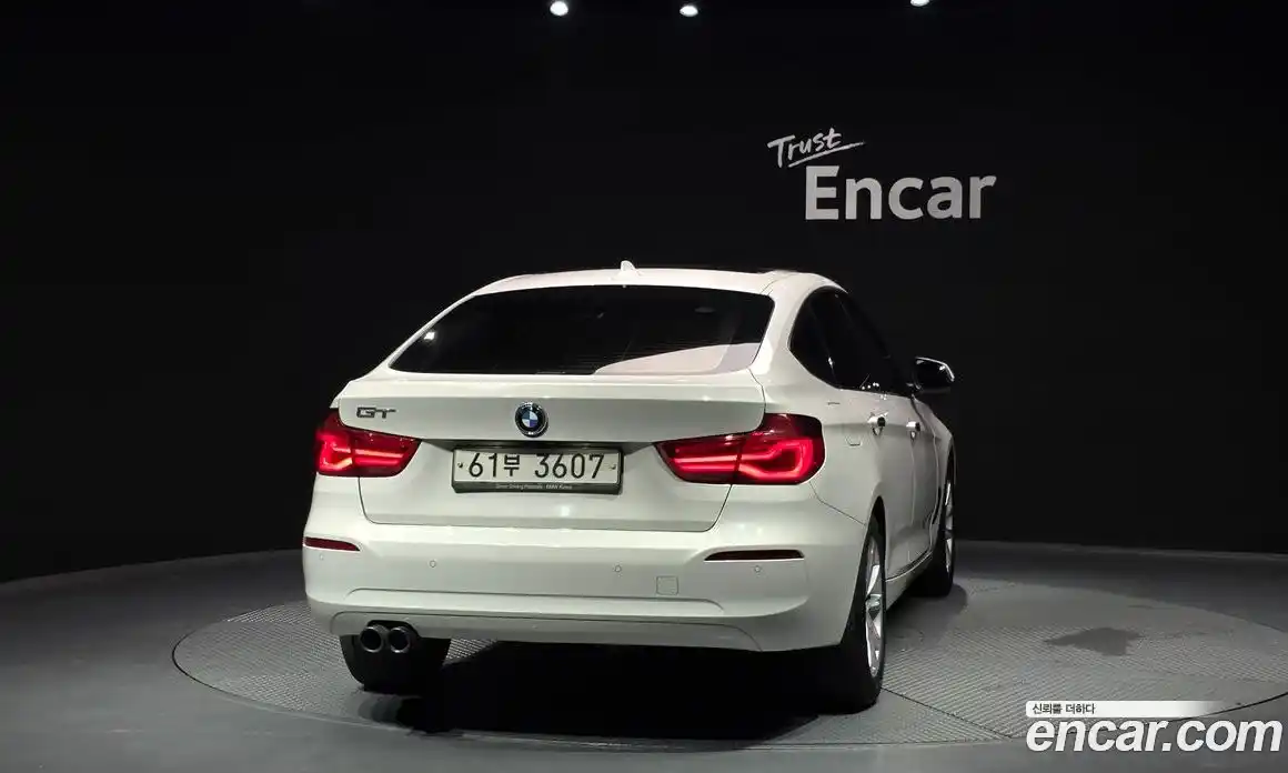 BMW 3 серия 2018 2.0 автомат (гидро), фото 4