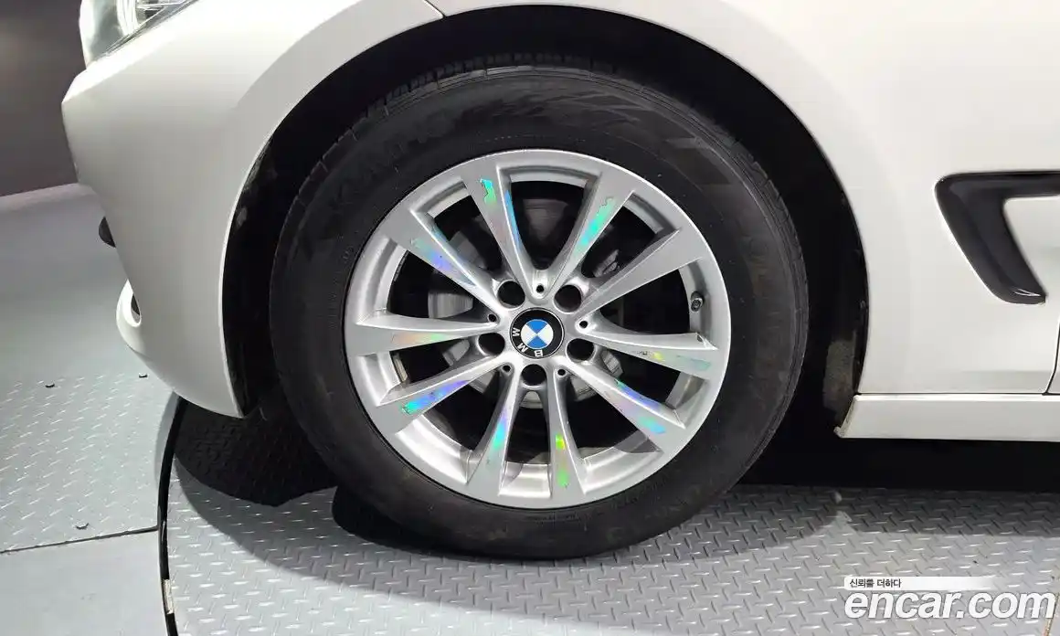 BMW 3 серия 2018 2.0 автомат (гидро), фото 5