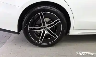 Mercedes-Benz E-Class 2025 2.0 автомат (гидро), миниатюра 5