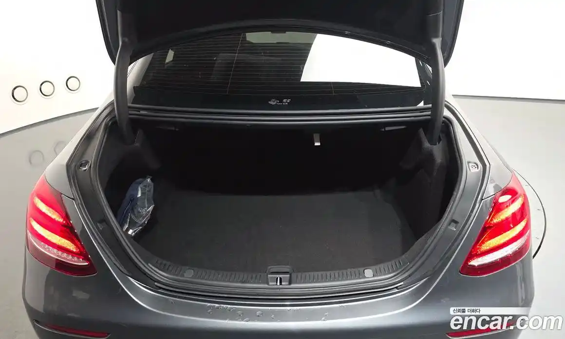 Mercedes-Benz E-Class 2019 2.0 автомат (гидро), фото 23