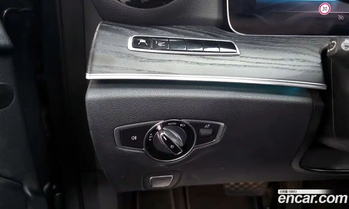 Mercedes-Benz E-Class 2019 2.0 автомат (гидро), фото 28