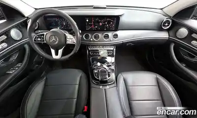Mercedes-Benz E-Class 2019 2.0 автомат (гидро), миниатюра 10