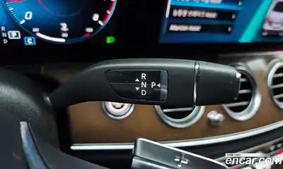 Mercedes-Benz E-Class 2021 2.0 автомат (гидро), миниатюра 12