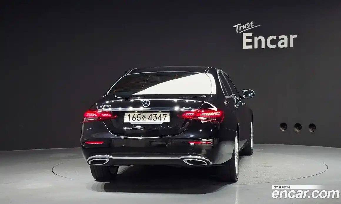 Mercedes-Benz E-Class 2021 2.0 автомат (гидро), фото 4
