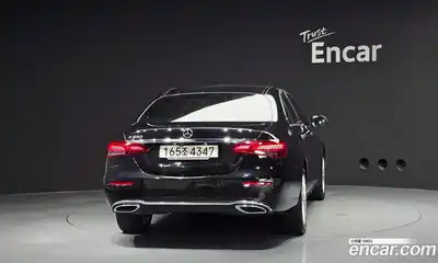 Mercedes-Benz E-Class 2021 2.0 автомат (гидро), миниатюра 4