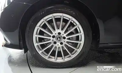 Mercedes-Benz E-Class 2021 2.0 автомат (гидро), миниатюра 5
