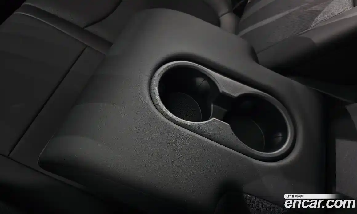 Tesla Model Y 2025 0.2 гидро, фото 28