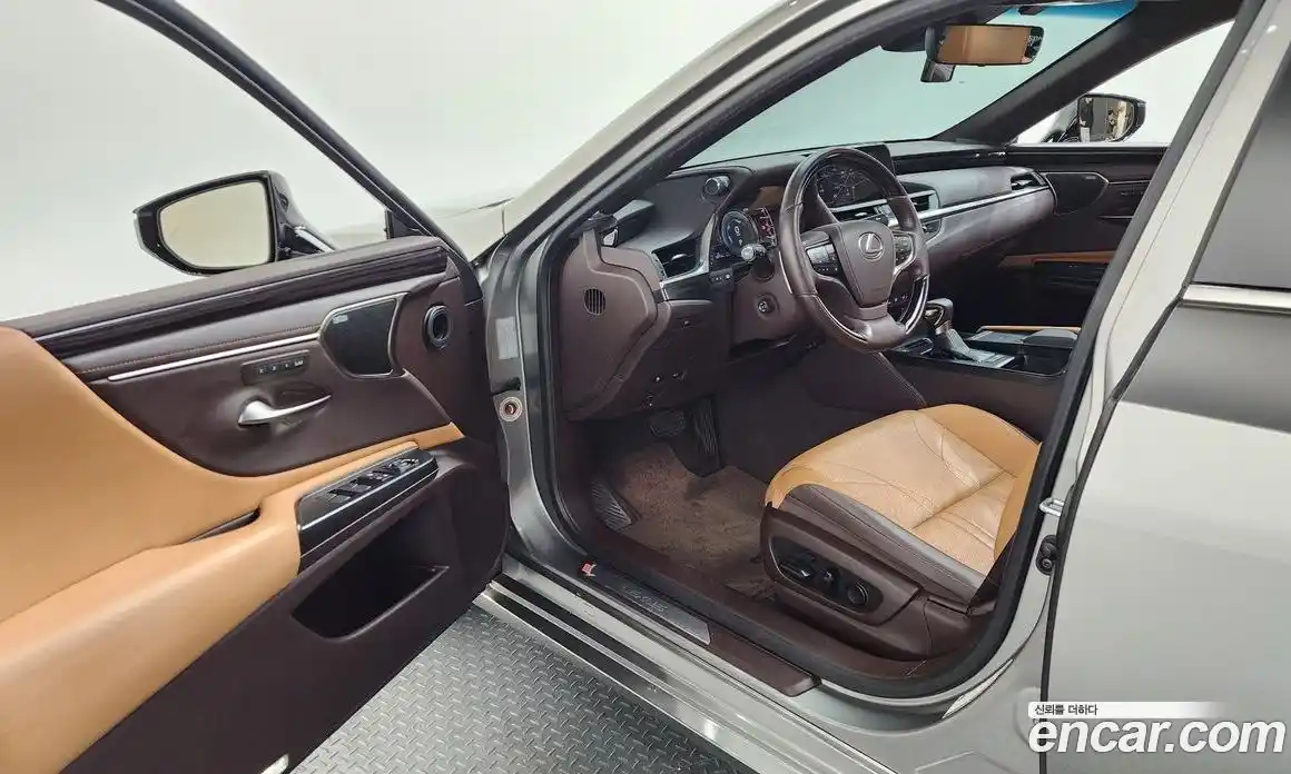 Lexus ES 2019 2.5 гидро, фото 12