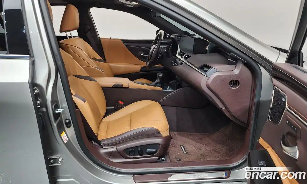 Lexus ES 2019 2.5 гидро, фото 15