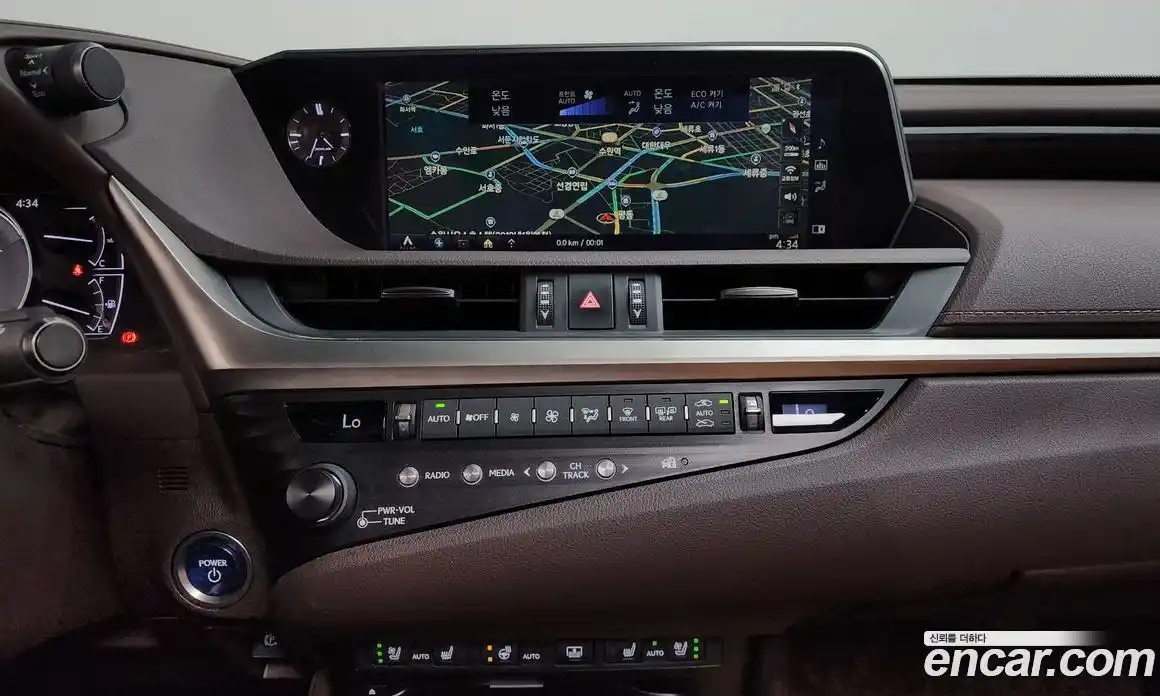 Lexus ES 2019 2.5 гидро, фото 17