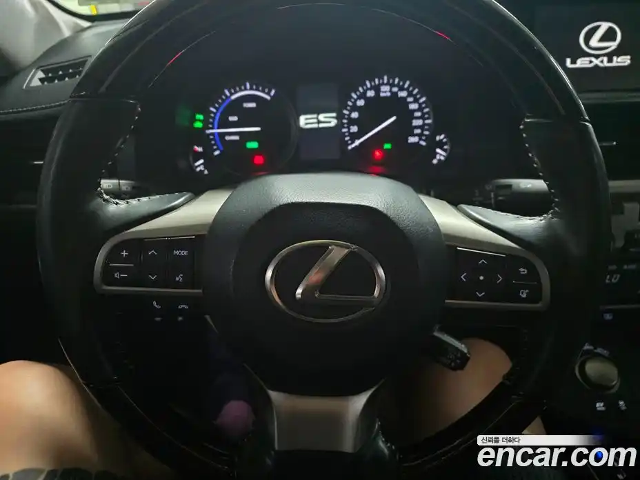 Lexus ES 2016 2.5 вариатор, фото 7