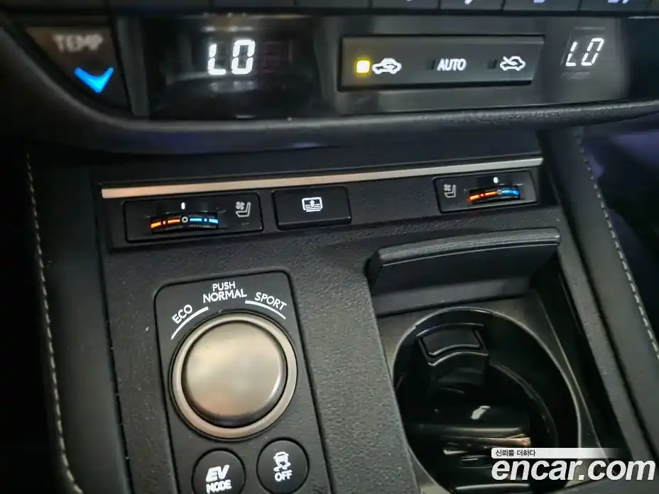 Lexus ES 2016 2.5 вариатор, фото 9