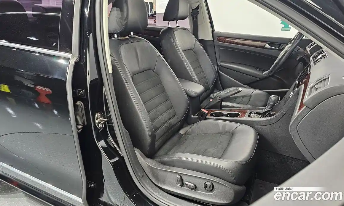Volkswagen Passat 2013 2.5 автомат (гидро), фото 12