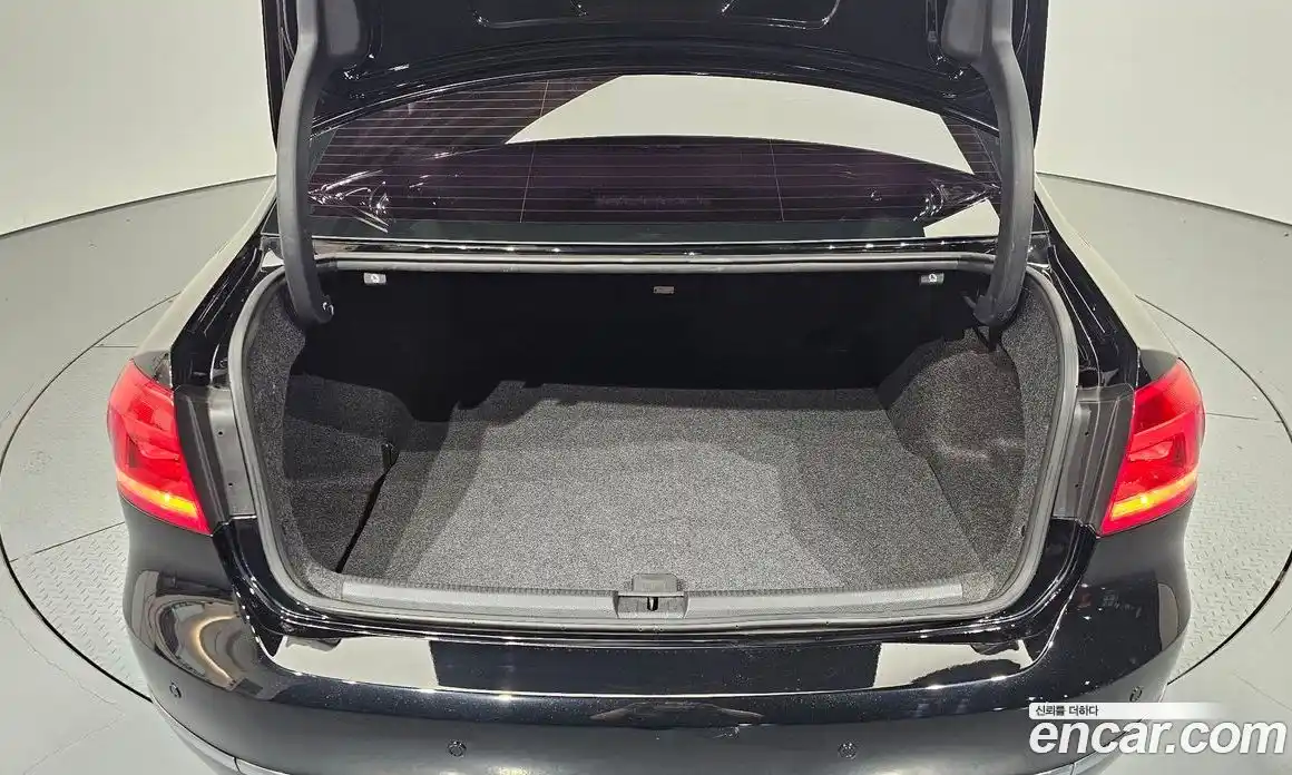 Volkswagen Passat 2013 2.5 автомат (гидро), фото 20