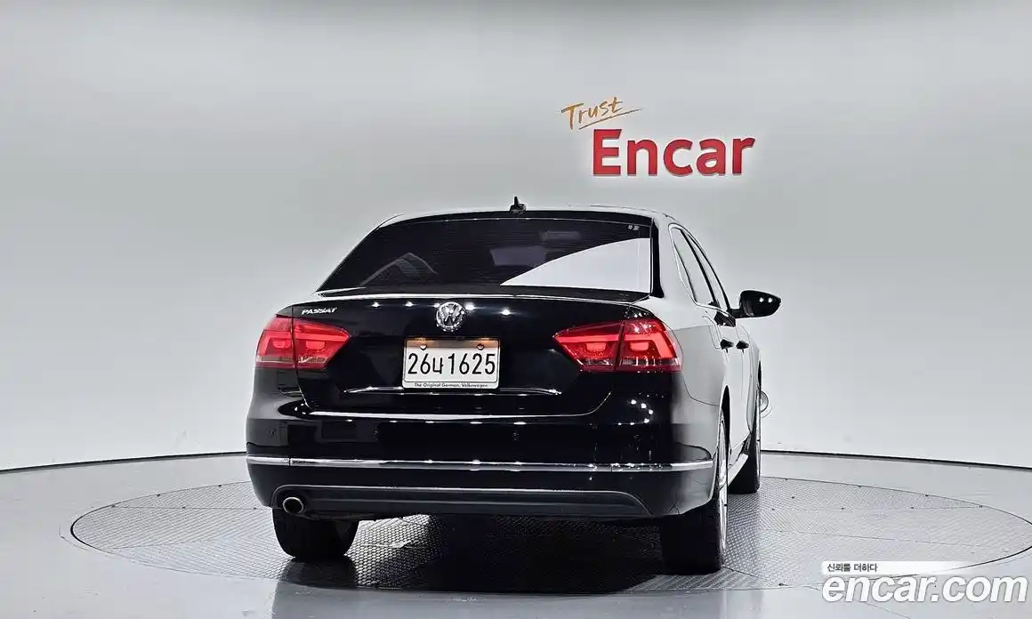 Volkswagen Passat 2013 2.5 автомат (гидро), фото 4
