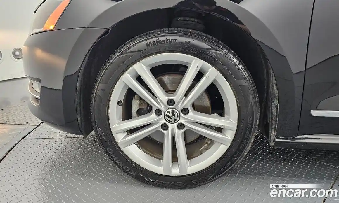 Volkswagen Passat 2013 2.5 автомат (гидро), фото 5