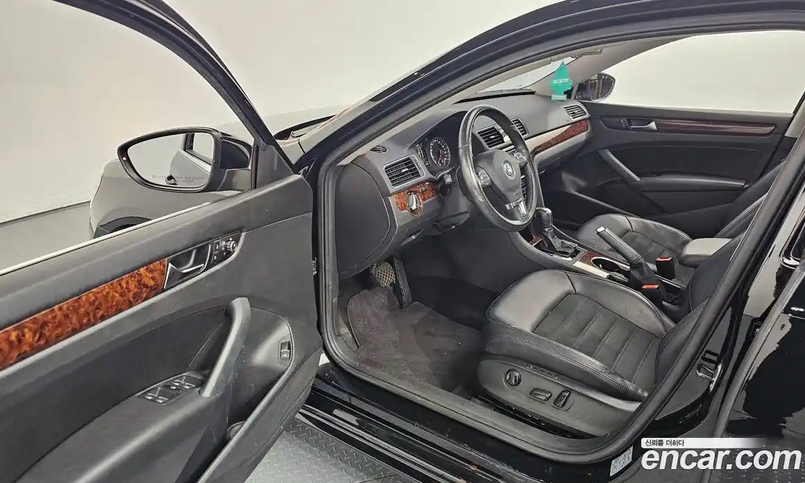 Volkswagen Passat 2013 2.5 автомат (гидро), фото 10