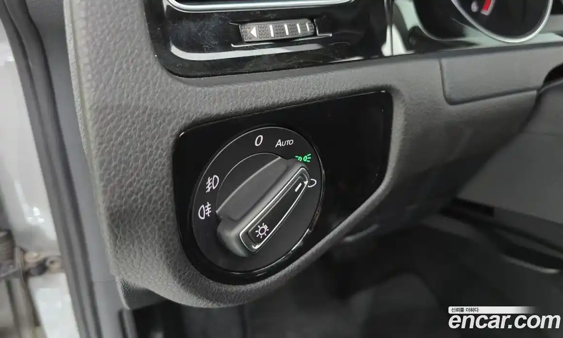 Volkswagen Golf 2014 2.0 автомат (гидро), фото 19