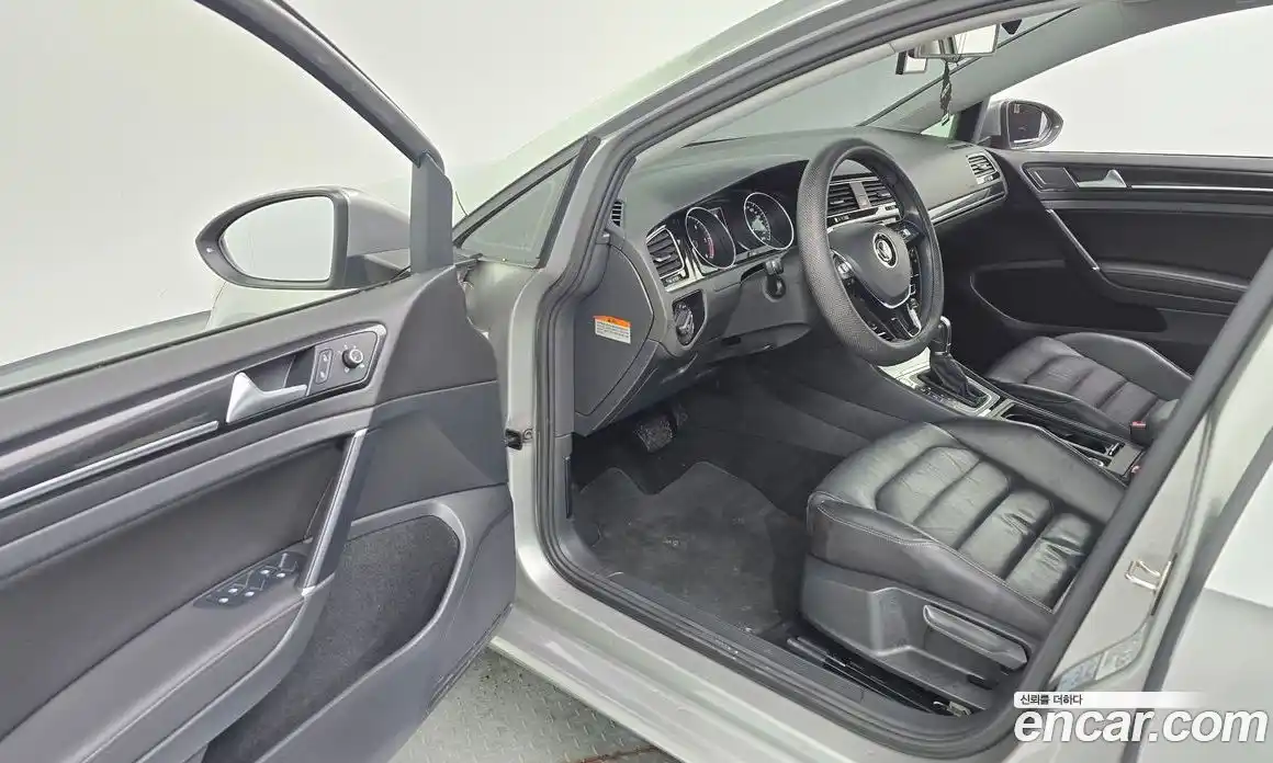 Volkswagen Golf 2014 2.0 автомат (гидро), фото 10