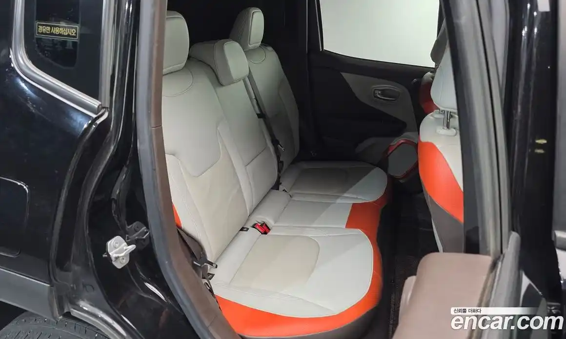 Jeep Renegade 2016 2.0 автомат (гидро), фото 11