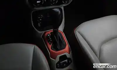 Jeep Renegade 2016 2.0 автомат (гидро), миниатюра 9