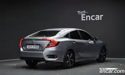 Honda Civic 2017 2.0 автомат (гидро), миниатюра 2