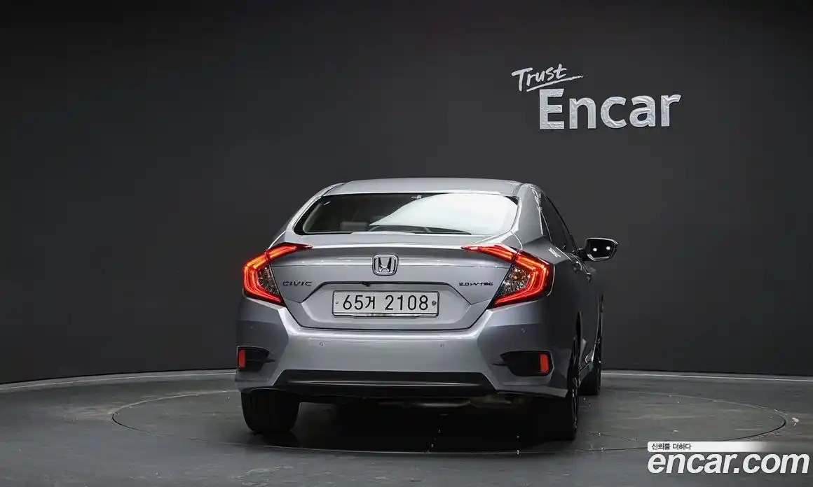 Honda Civic 2017 2.0 автомат (гидро), фото 4
