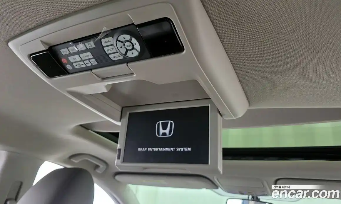 Honda Odyssey 2016 3.5 автомат (гидро), фото 18