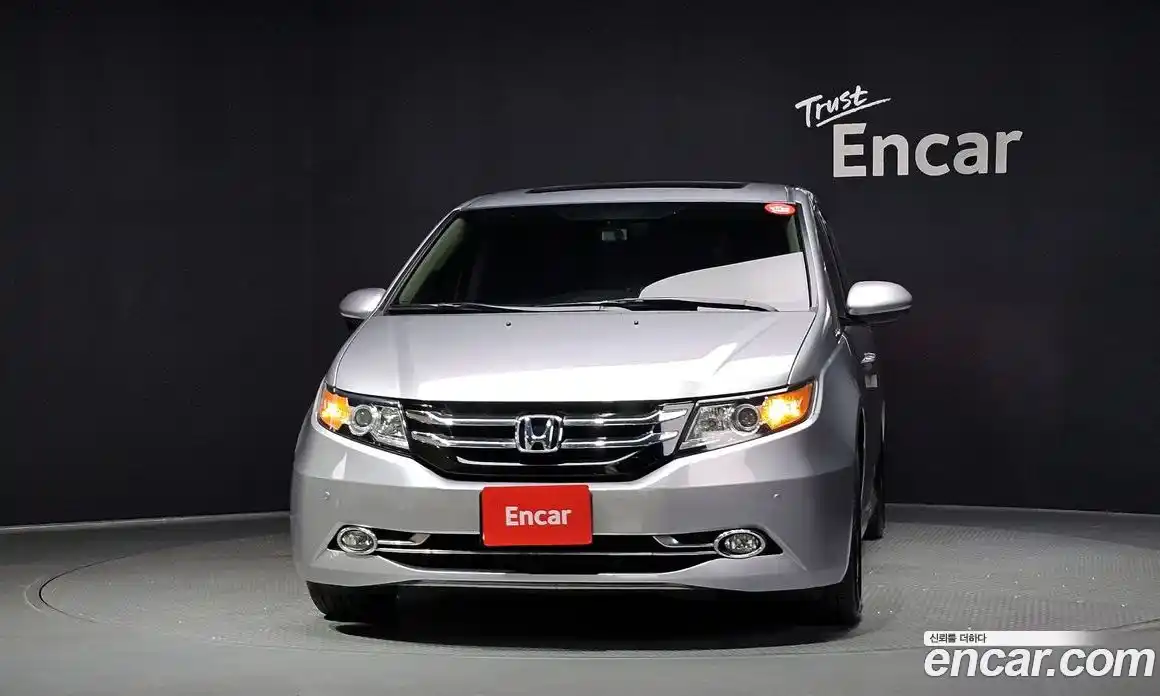 Honda Odyssey 2016 3.5 автомат (гидро), фото 3