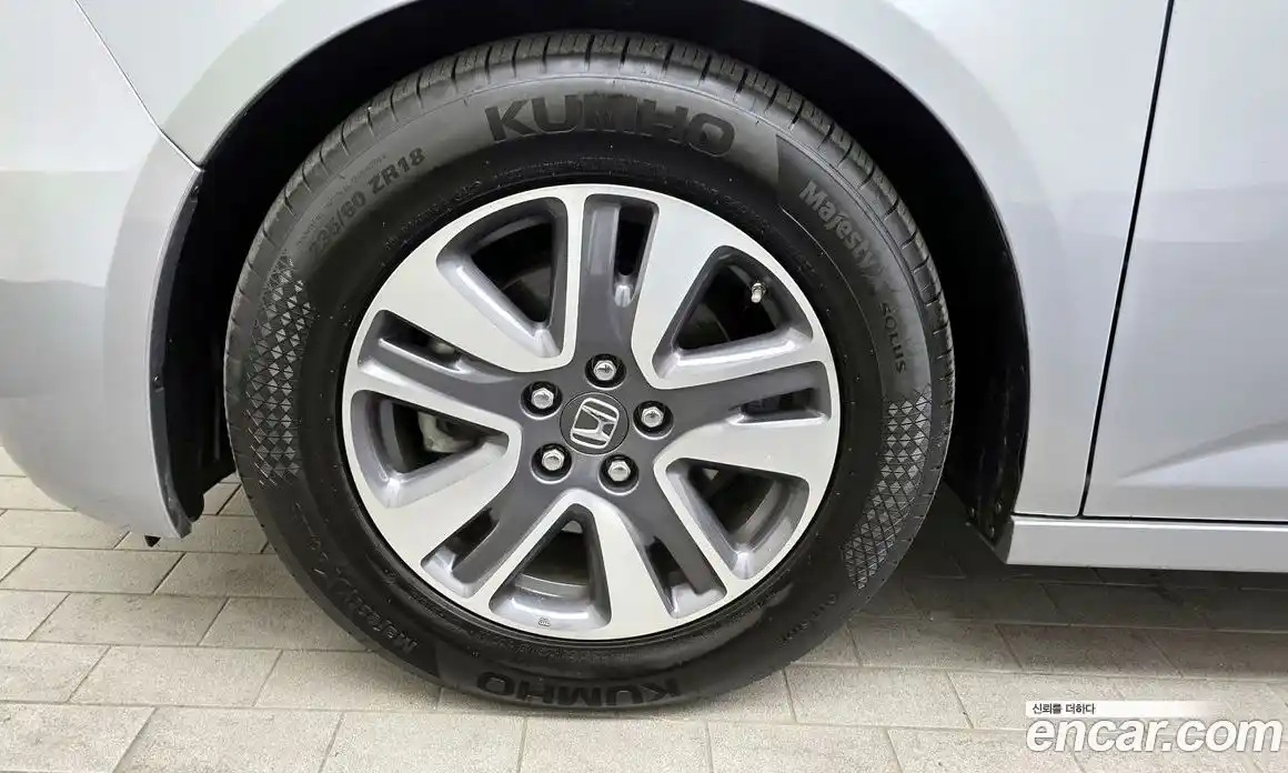 Honda Odyssey 2016 3.5 автомат (гидро), фото 5