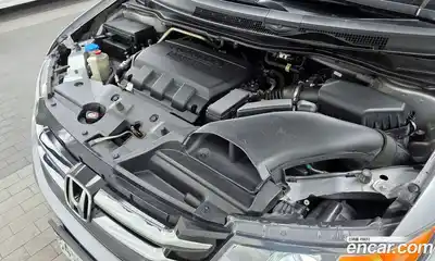 Honda Odyssey 2016 3.5 автомат (гидро), миниатюра 6