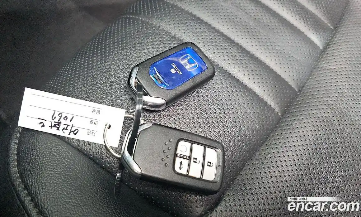 Honda Accord 2019 2.0 автомат (гидро), фото 28