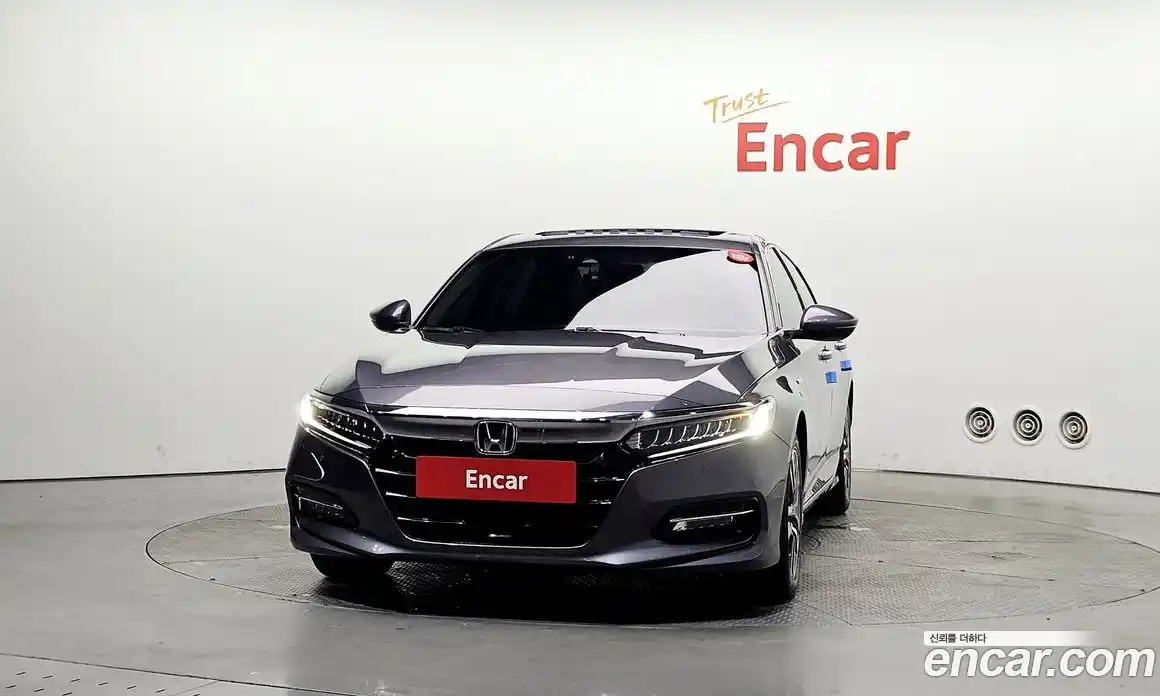 Honda Accord 2019 2.0 автомат (гидро), фото 3